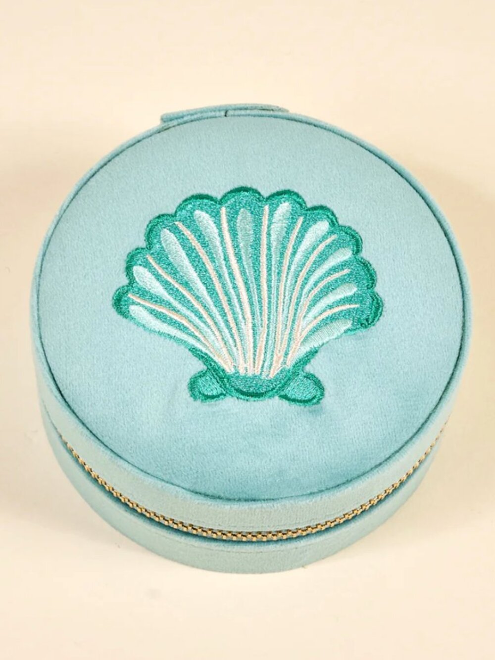 Seashell Round Velvet Jewelry Case